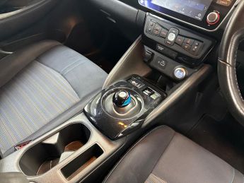 NISSAN LEAF 110Kw Acenta 40Kwh 5Dr Auto [6.6Kw Charger]