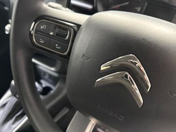 CITROEN C3 1.2 Puretech Shine Hatchback 5Dr Petrol Eat6 Euro 6 (S/S) (110 P