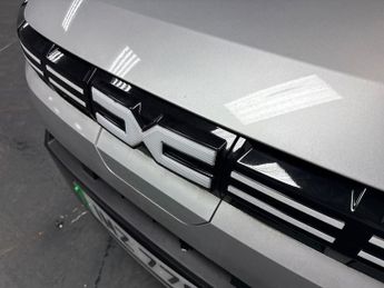 DACIA Spring 27Kwh Expression 65 48Kw 5Dr Auto