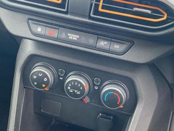 DACIA SANDERO STEPWAY 1.0 Tce Comfort Hatchback 5Dr Petrol Cvt Euro 6 (S/S) (90 Ps)