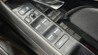 LAND ROVER RANGE ROVER EVOQUE 2.0 D200 R-Dynamic S 5Dr Auto