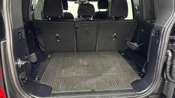 LAND ROVER DEFENDER 3.0 D250 X-Dynamic Se 110 5Dr Auto [6 Seat]