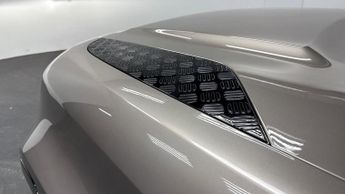 LAND ROVER DEFENDER 3.0 D250 X-Dynamic Se 110 5Dr Auto [6 Seat]