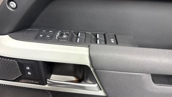 LAND ROVER DEFENDER 3.0 D250 X-Dynamic Se 110 5Dr Auto [6 Seat]