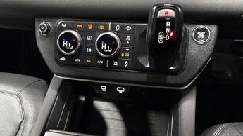 LAND ROVER DEFENDER 3.0 D250 X-Dynamic Se 90 3Dr Auto
