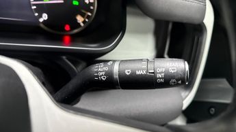 LAND ROVER DEFENDER 3.0 D250 X-Dynamic Se 90 3Dr Auto