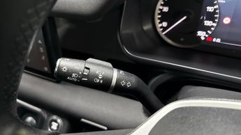 LAND ROVER DEFENDER 3.0 D250 X-Dynamic Se 90 3Dr Auto