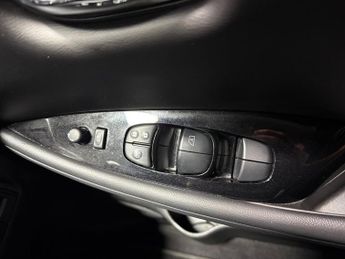 NISSAN LEAF 110Kw N-Connecta 39Kwh 5Dr Auto