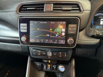 NISSAN LEAF 40Kwh Tekna Hatchback 5Dr Electric Auto (150 Ps)