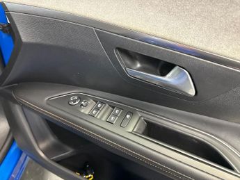 PEUGEOT 3008 1.2 Puretech Gt Suv 5Dr Petrol Eat Euro 6 (S/S) (130 Ps)