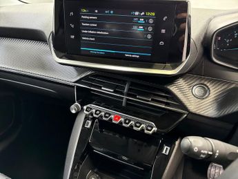 PEUGEOT 208 50Kwh E-Style Hatchback 5Dr Electric Auto (7.4Kw Charger) (136 P