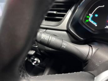 RENAULT CAPTUR 1.6 E-Tech Iconic Edition Suv 5Dr Petrol Hybrid Auto Euro 6 (S/S