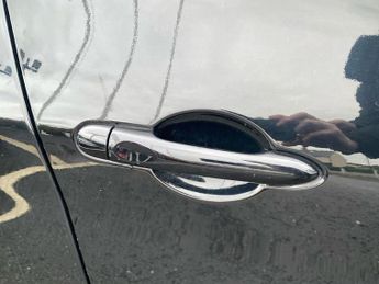 RENAULT ZOE R135 Ev50 52Kwh Iconic Hatchback 5Dr Electric Auto (Rapid Charge