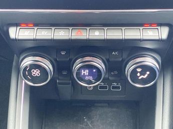 RENAULT CLIO 1.6 E-Tech Esprit Alpine Hatchback 5Dr Petrol Hybrid Auto Euro 6