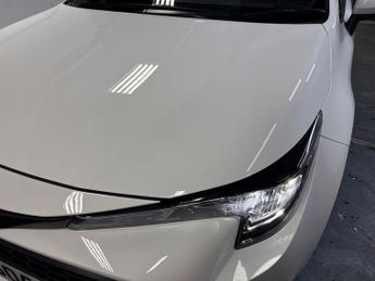 TOYOTA COROLLA 1.8 Vvt-I Hybrid Commercial Auto