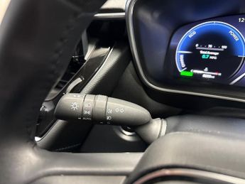 TOYOTA COROLLA 1.8 Vvt-H Design Touring Sports 5Dr Petrol Hybrid Cvt Euro 6 (S/