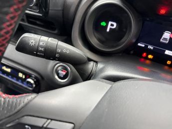 TOYOTA YARIS 1.5 Vvt-H Gr Sport Hatchback 5Dr Petrol Hybrid E-Cvt Euro 6 (S/S