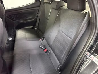 TOYOTA YARIS 1.5 Vvt-H Icon Hatchback 5Dr Petrol Hybrid E-Cvt Euro 6 (S/S) (1