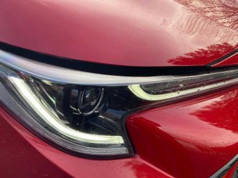 TOYOTA COROLLA 2.0 Vvt-I Hybrid Excel 5Dr Cvt