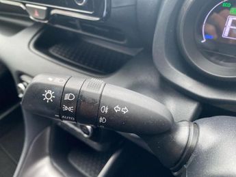 TOYOTA YARIS 1.5 Vvt-H Gr Sport Hatchback 5Dr Petrol Hybrid E-Cvt Euro 6 (S/S