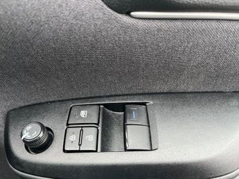 TOYOTA YARIS 1.5 Vvt-H Icon Hatchback 5Dr Petrol Hybrid E-Cvt Euro 6 (S/S) (1