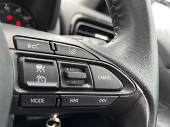 TOYOTA YARIS 1.5 Vvt-H Icon Hatchback 5Dr Petrol Hybrid E-Cvt Euro 6 (S/S) (1