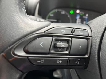 TOYOTA YARIS 1.5 Vvt-H Icon Hatchback 5Dr Petrol Hybrid E-Cvt Euro 6 (S/S) (1