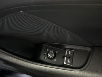 AUDI A3 2.0 Tfsi Black Edition Hatchback 3Dr Petrol S Tronic Quattro Eur