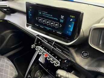 PEUGEOT 2008 50Kwh Gt Premium Suv 5Dr Electric Auto (7Kw Charger) (136 Ps)