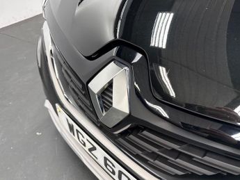 RENAULT CAPTUR 1.6 E-Tech Iconic Edition Suv 5Dr Petrol Hybrid Auto Euro 6 (S/S