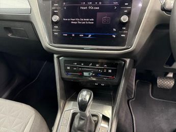 VOLKSWAGEN TIGUAN 1.5 Tsi Life Suv 5Dr Petrol Dsg Euro 6 (S/S) (150 Ps)
