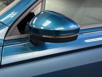 VOLKSWAGEN TIGUAN 1.5 Tsi Life Suv 5Dr Petrol Dsg Euro 6 (S/S) (150 Ps)