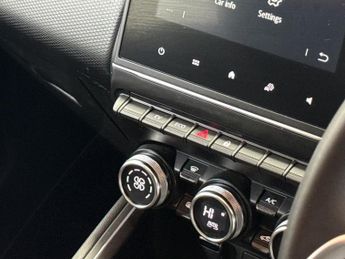 RENAULT CLIO 1.6 E-Tech Evolution Hatchback 5Dr Petrol Hybrid Auto Euro 6 (S/