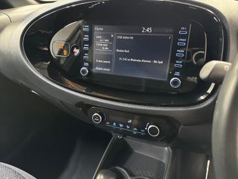 TOYOTA AYGO X 1.0 Vvt-I Edge Hatchback 5Dr Petrol X-Shift Euro 6 (S/S) (72 Ps)