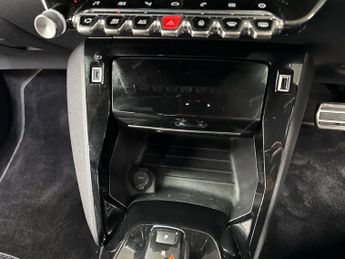 PEUGEOT 2008 1.2 Puretech Gt Suv 5Dr Petrol Eat Euro 6 (S/S) (130 Ps)