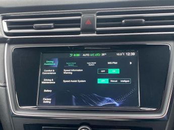 MG MOTOR UK MG5 61.1Kwh Exclusive Long Range Estate 5Dr Electric Auto (156 Ps)