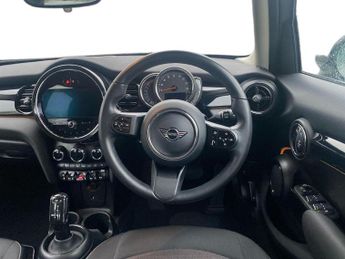 MINI HATCHBACK 1.5 Cooper Classic Hatchback 5Dr Petrol Steptronic Euro 6 (S/S) 