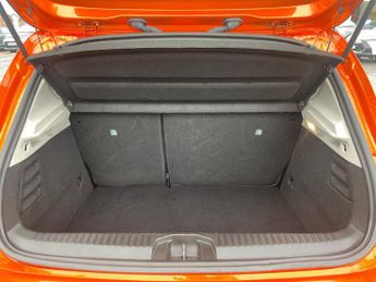 RENAULT CLIO 1.6 E-Tech Evolution Hatchback 5Dr Petrol Hybrid Auto Euro 6 (S/