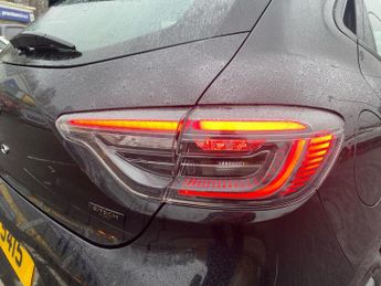 RENAULT CLIO 1.6 E-Tech Evolution Hatchback 5Dr Petrol Hybrid Auto Euro 6 (S/