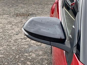 TOYOTA YARIS 1.5 Vvt-H Dynamic Hatchback 5Dr Petrol Hybrid E-Cvt Euro 6 (S/S)