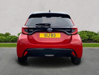 TOYOTA YARIS 1.5 Vvt-H Dynamic Hatchback 5Dr Petrol Hybrid E-Cvt Euro 6 (S/S)