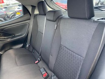 TOYOTA YARIS 1.5 Hybrid Design 5Dr Cvt