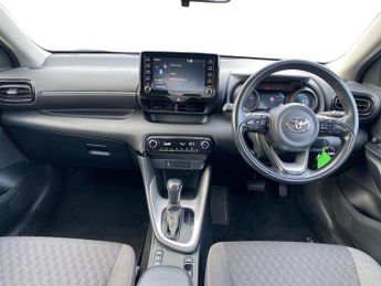 TOYOTA YARIS 1.5 Hybrid Design 5Dr Cvt