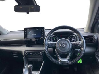 TOYOTA YARIS 1.5 Hybrid Design 5Dr Cvt