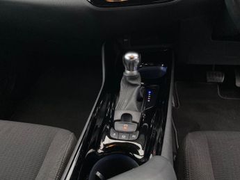 TOYOTA C-HR 1.8 Vvt-H Design Suv 5Dr Petrol Hybrid Cvt Euro 6 (S/S) (122 Ps)