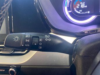 KIA NIRO 1.6 Gdi 2 Suv 5Dr Petrol Hybrid Dct Euro 6 (S/S) (139 Bhp)