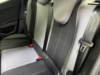 VAUXHALL MOKKA 100Kw Design 50Kwh 5Dr Auto