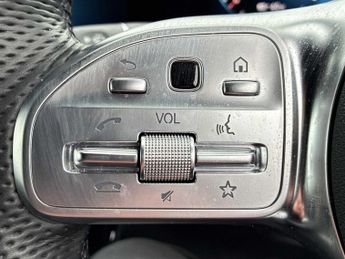 MERCEDES-BENZ EQC Eqc 400 300Kw Amg Line Edition 80Kwh 5Dr Auto