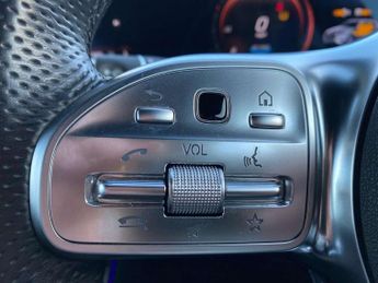 Mercedes-Benz EQC Eqc 400 300Kw Amg Line 80Kwh 5Dr Auto