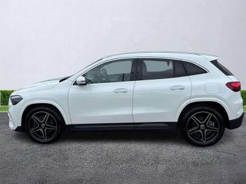 MERCEDES-BENZ GLA Gla 200 Amg Line Executive 5Dr Auto